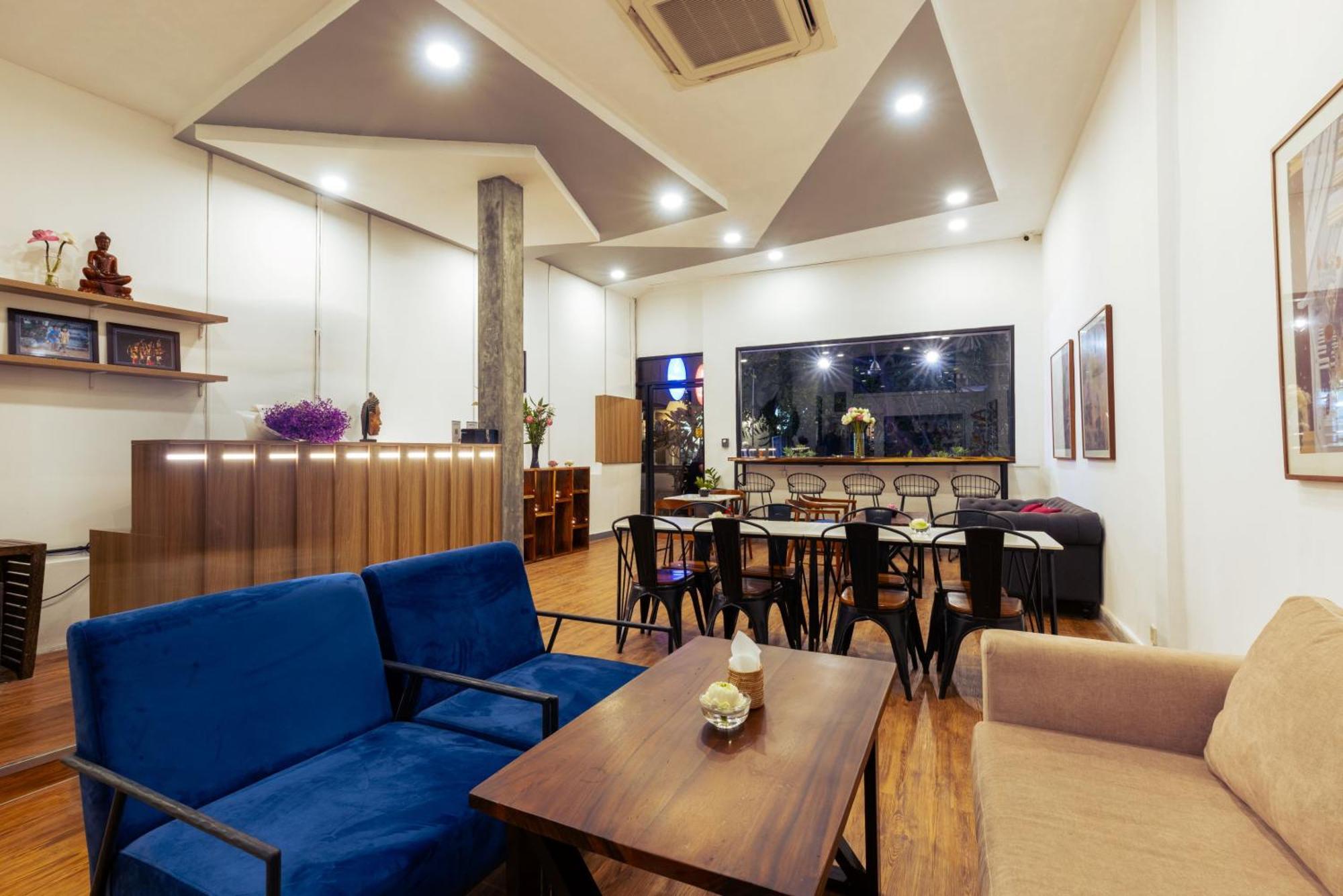 Suite Home Boutique Hotel Phnom Penh Esterno foto