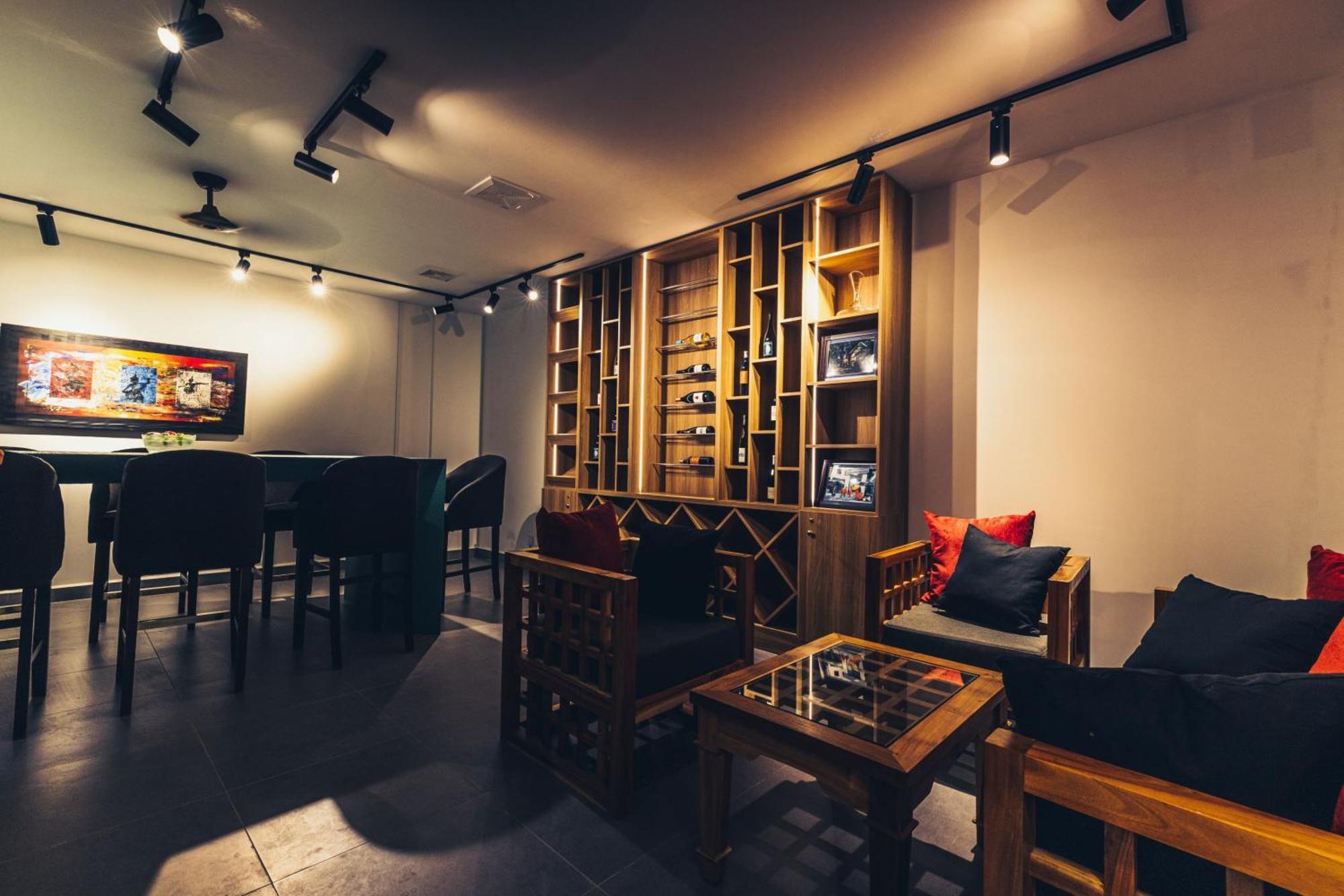 Suite Home Boutique Hotel Phnom Penh Esterno foto