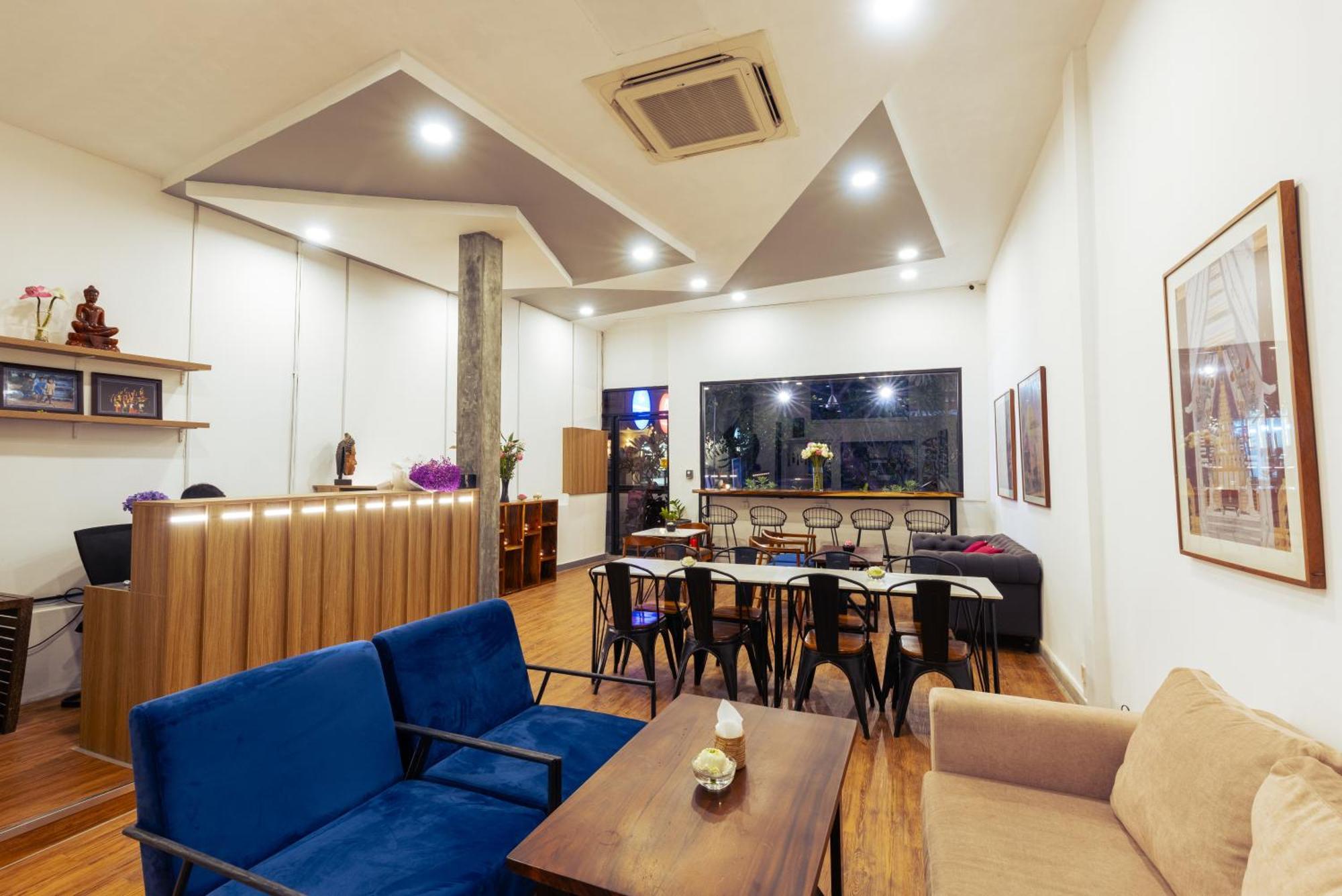 Suite Home Boutique Hotel Phnom Penh Esterno foto