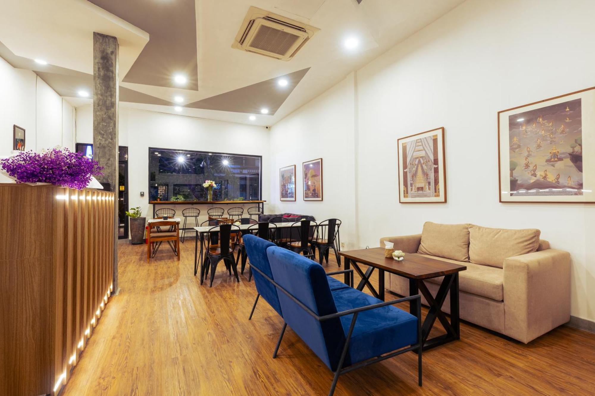 Suite Home Boutique Hotel Phnom Penh Esterno foto
